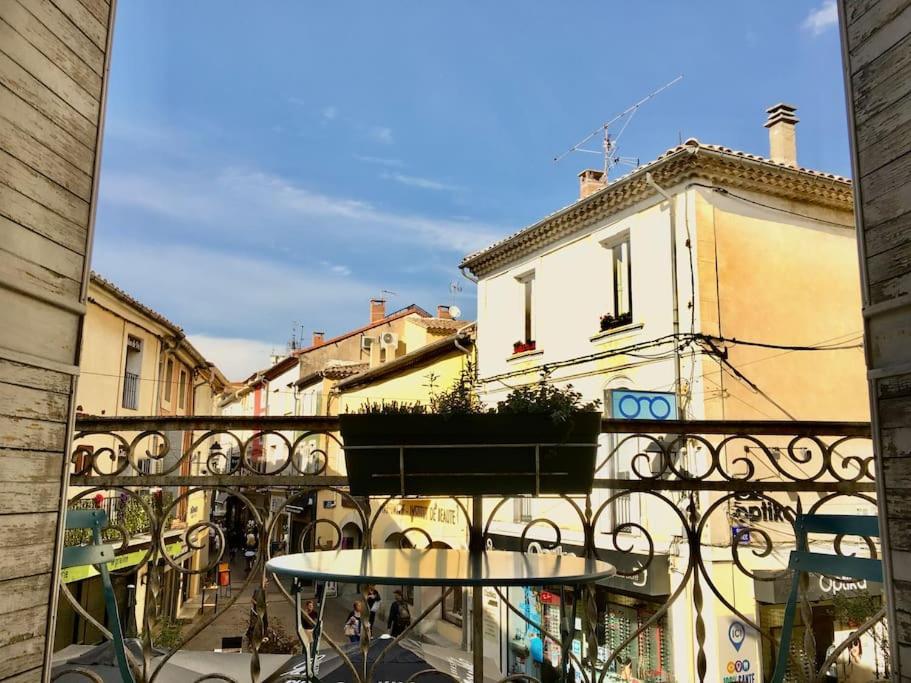 Coeur Du Centre Ville Avec Balcon LʼIsle-sur-la-Sorgue Dış mekan fotoğraf