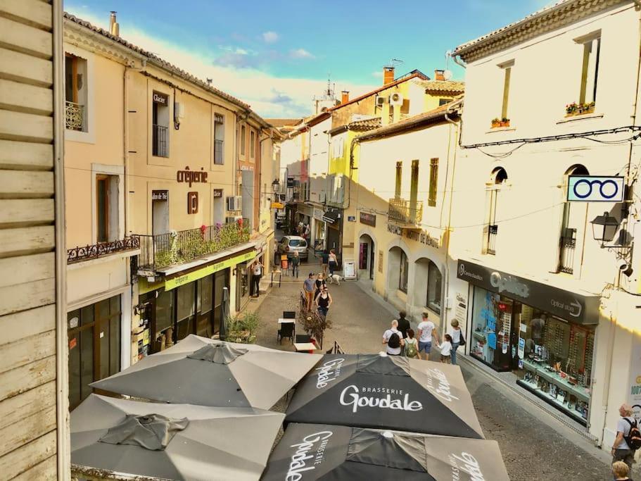Coeur Du Centre Ville Avec Balcon LʼIsle-sur-la-Sorgue Dış mekan fotoğraf