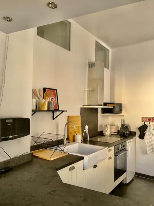 Coeur Du Centre Ville Avec Balcon LʼIsle-sur-la-Sorgue Dış mekan fotoğraf