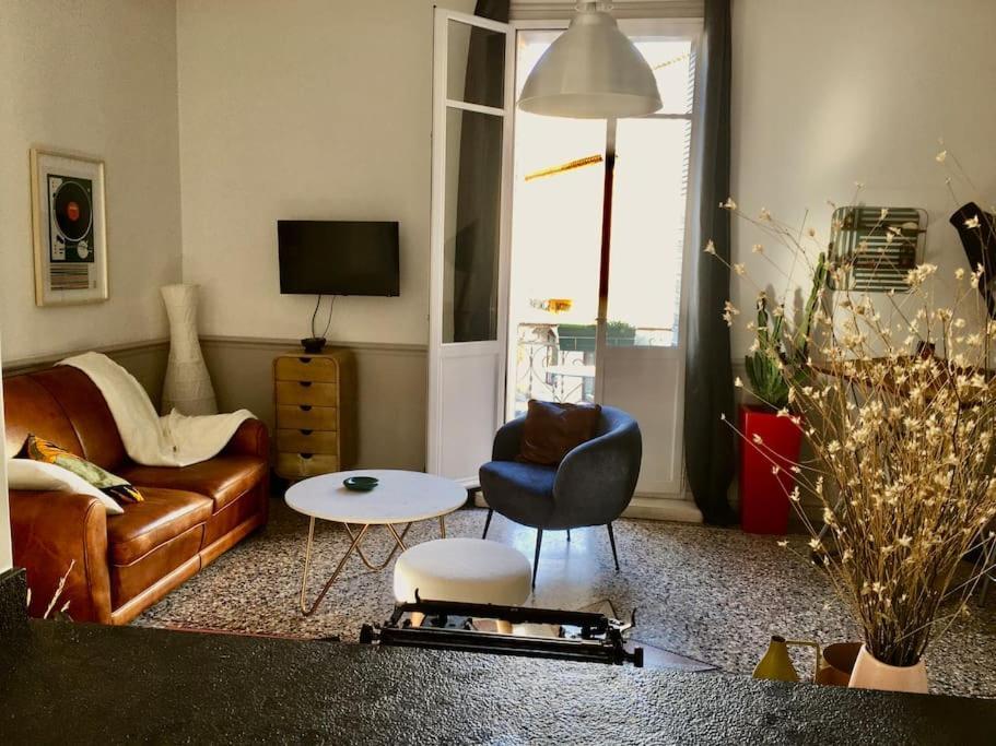 Coeur Du Centre Ville Avec Balcon LʼIsle-sur-la-Sorgue Dış mekan fotoğraf